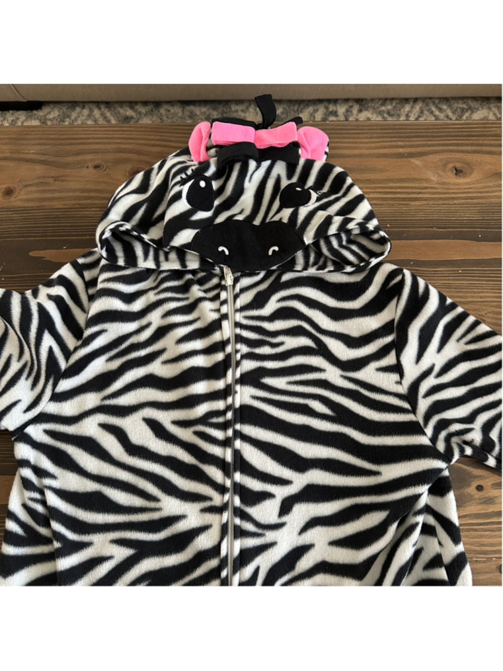 Girls Cat & Jack Zebra Pajama Onesie L 10/12 Black White Hooded Fleece
